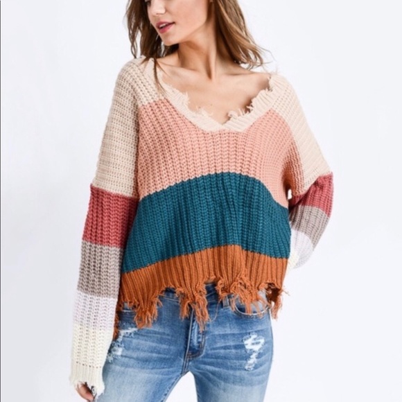 TRENDING 🆕 Distressed Block Sweater MOVING SALE! - Picture 6 of 7
